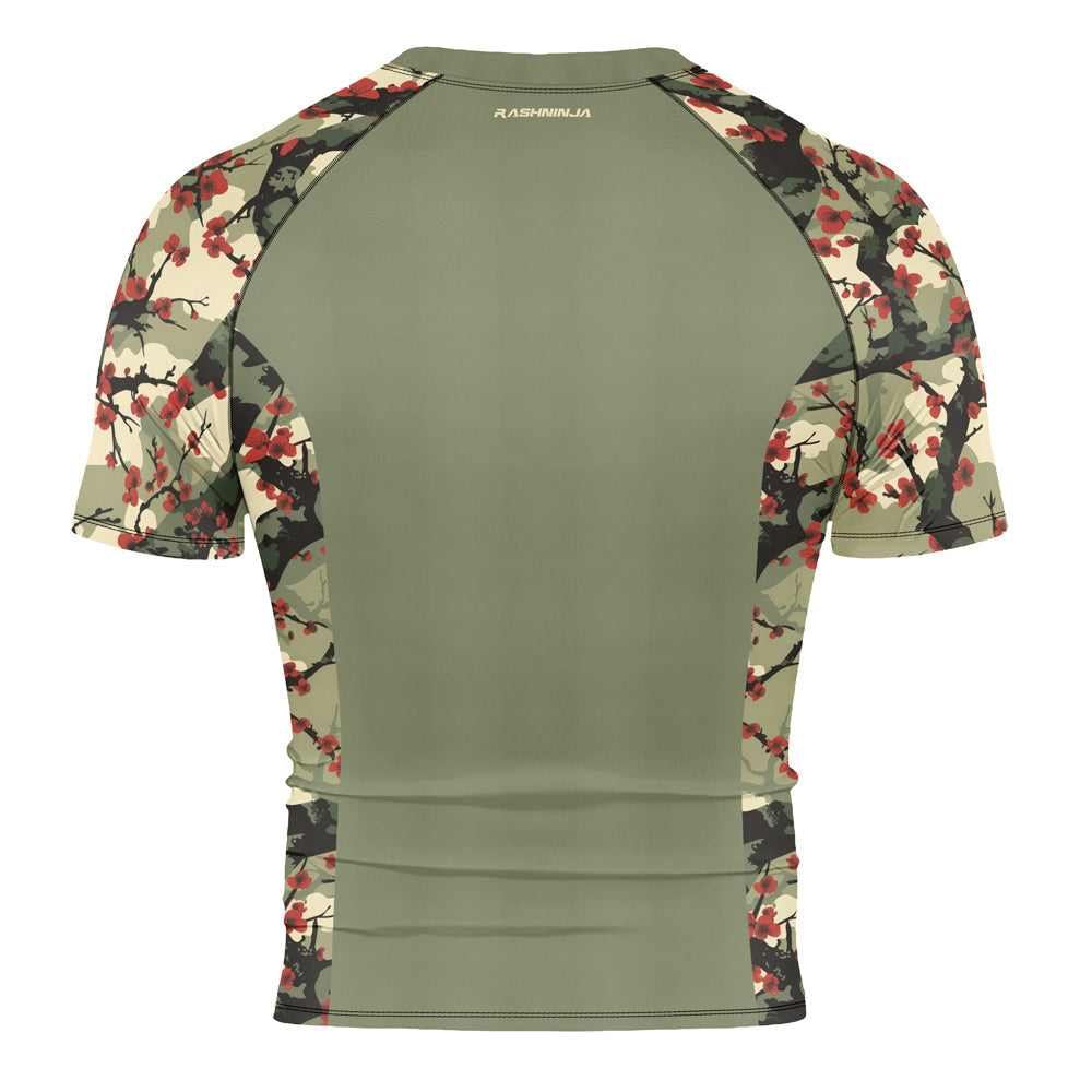 Rashninja Camouflage Cherry Blossom Drift Men's Short Sleeve Rash Guard