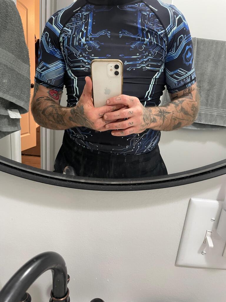 Glowing Circuit Men's Long Sleeve Rash Guard