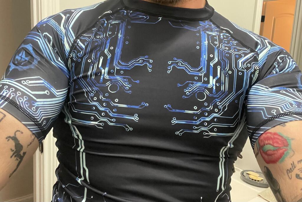 Glowing Circuit Men's Long Sleeve Rash Guard