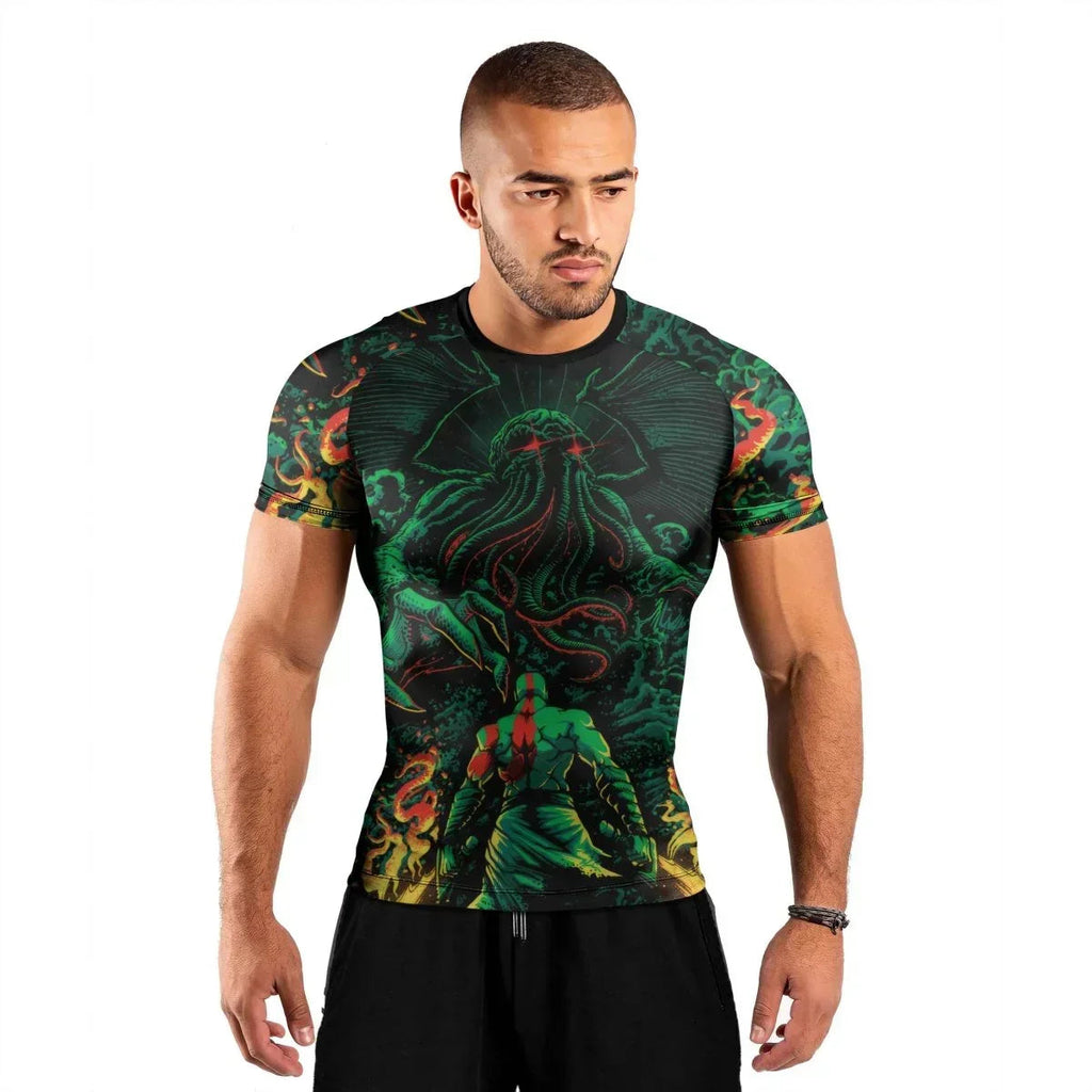 Kratos Versus Cthulhu Men's Short Sleeve Rash Guard