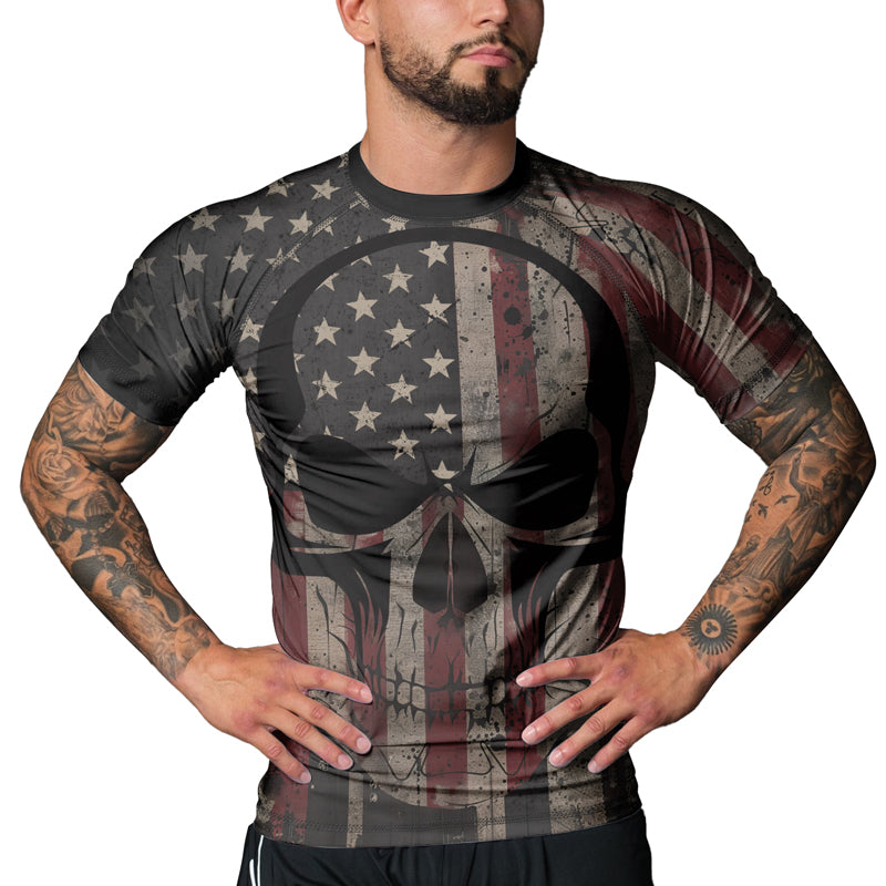 Rashninja Patriotic Skull Distressed Men's Short Sleeve Rash Guard